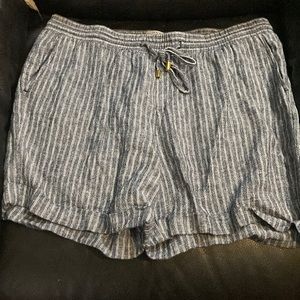 Ellen Tracy linen and white stripes with tie in the front stretchy with pockets